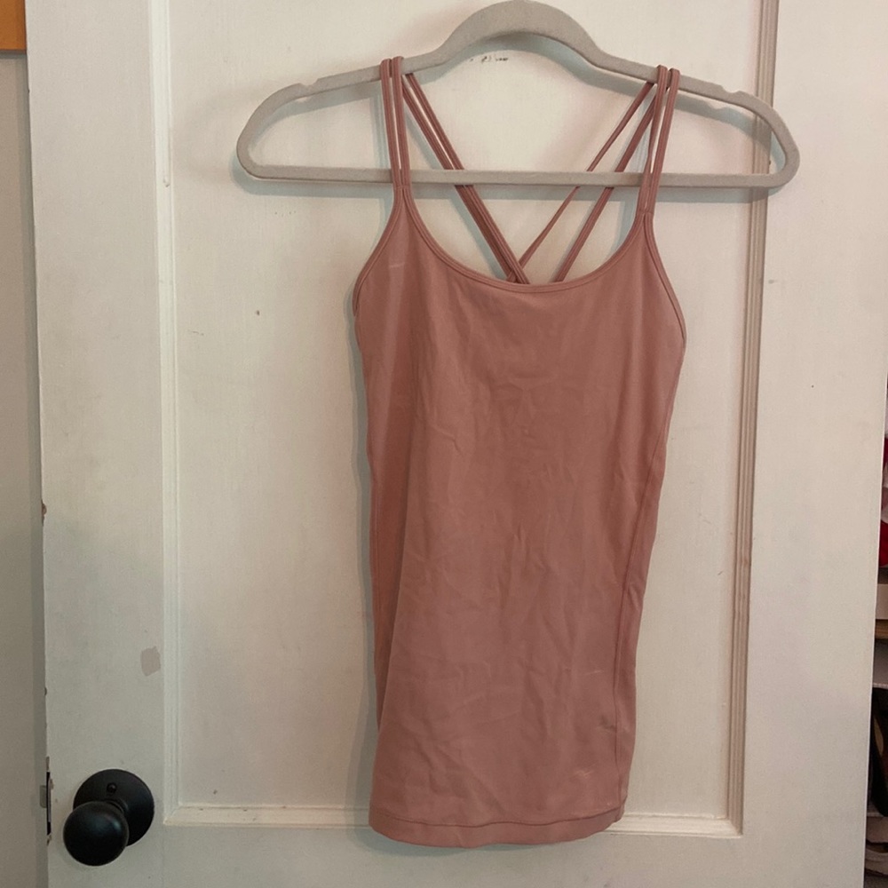 Light pink lululemon tank